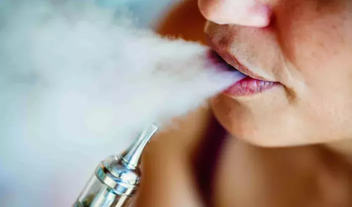 Peut-on devenir accro à la cigarette électronique sans nicotine ?